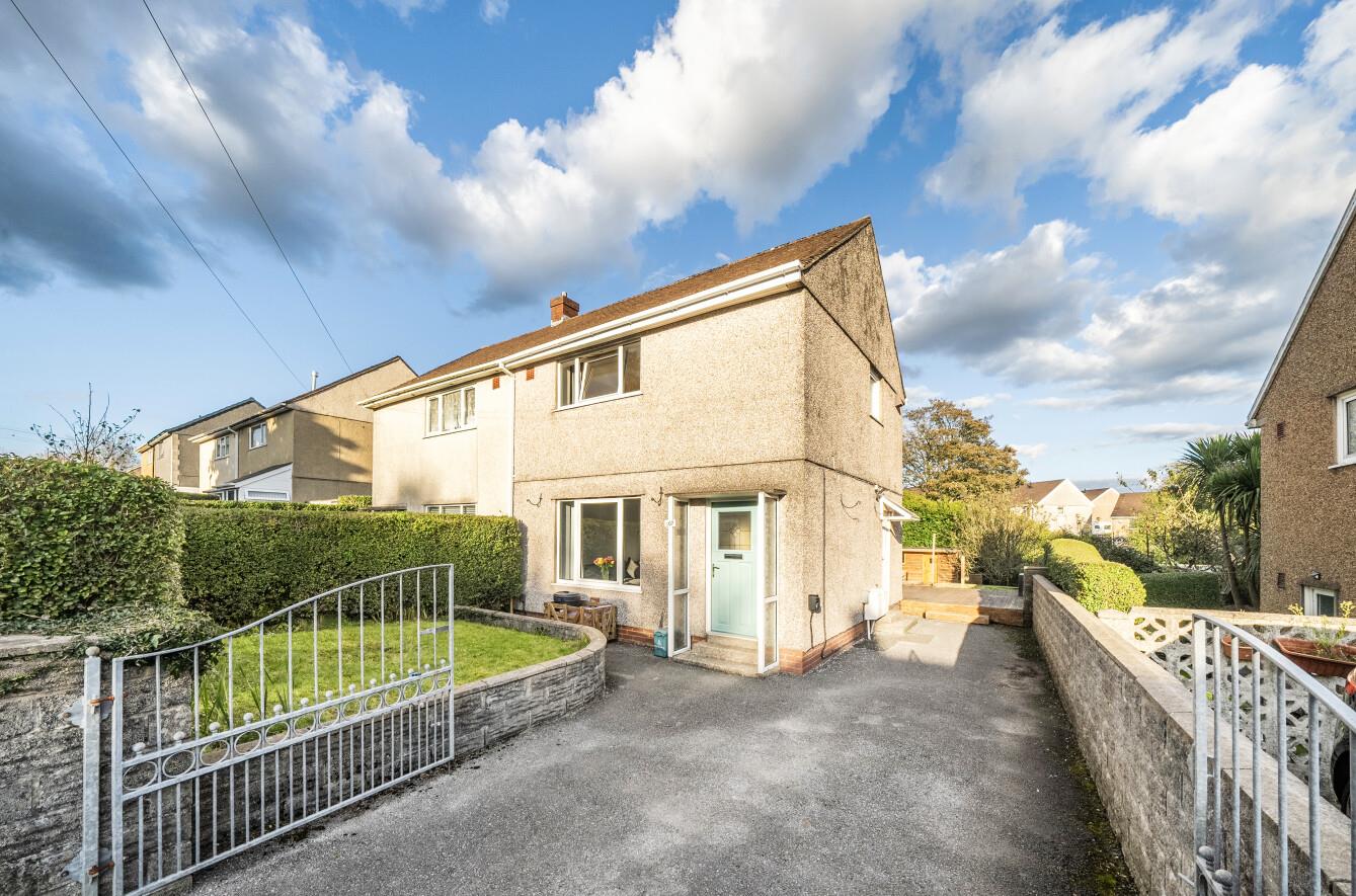 Solva Road, Clase, Swansea, SA6 7NT